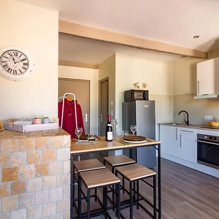 Au Pied Du Grand Bassin Apartmán